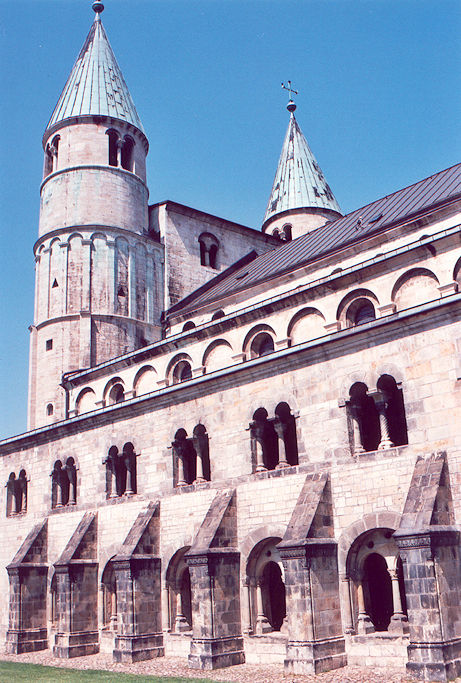 Stiftskirche St. Cyriakus