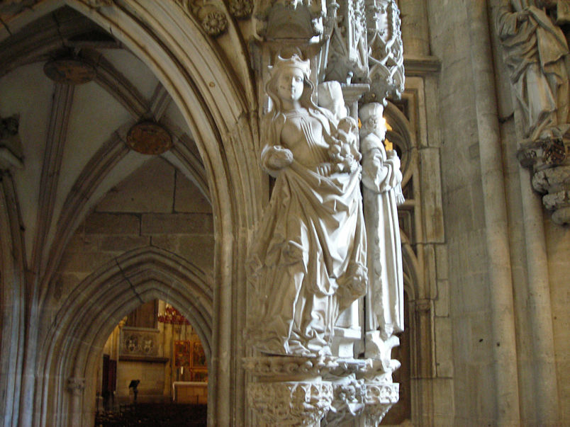 Dom St. Stephanus und St. Sixtus rood screen statue