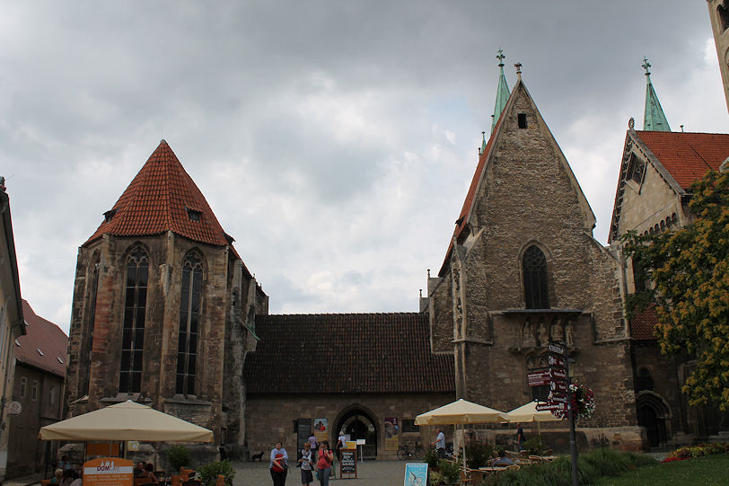 Dom St. Peter und Paul Marienpfarrkirche & Dreikönigskapelle