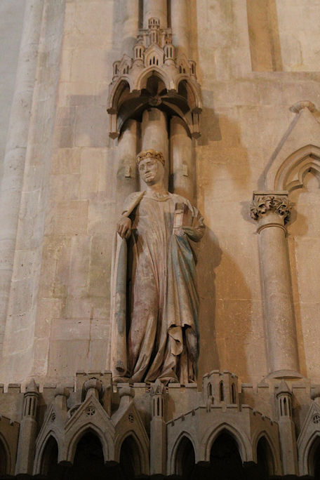 Dom St. Peter und Paul west choir statue