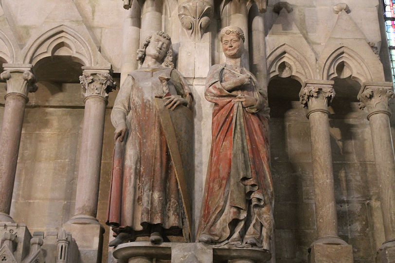 Dom St. Peter und Paul west choir statues