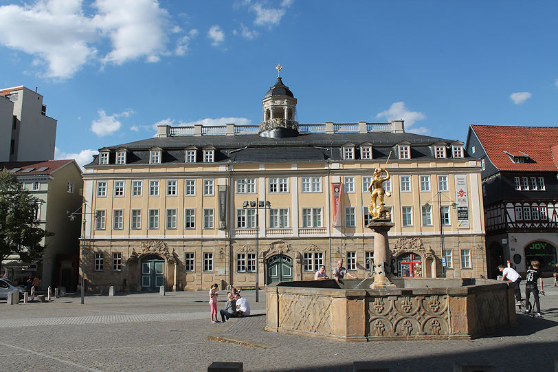 Markt Stadtschloss & Georgsbrunnen