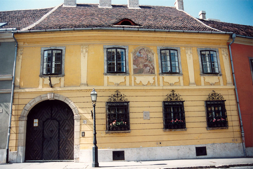 Buda typical baroque house Táncsics Mihály utca