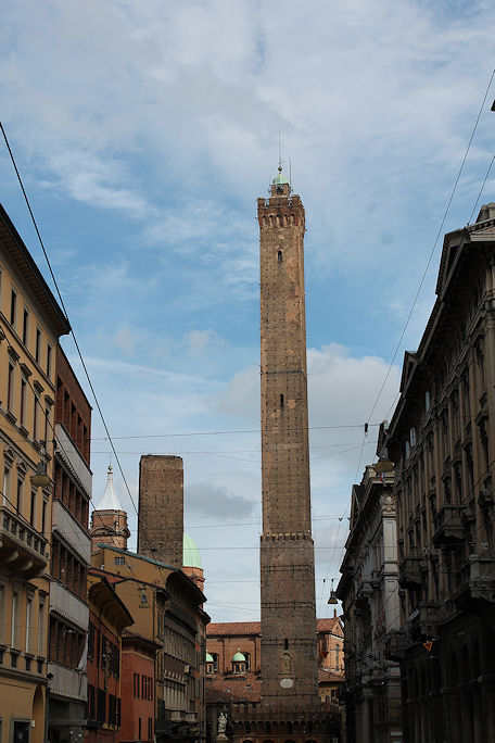 Torre degli Asinelli & Torre della Garisenda