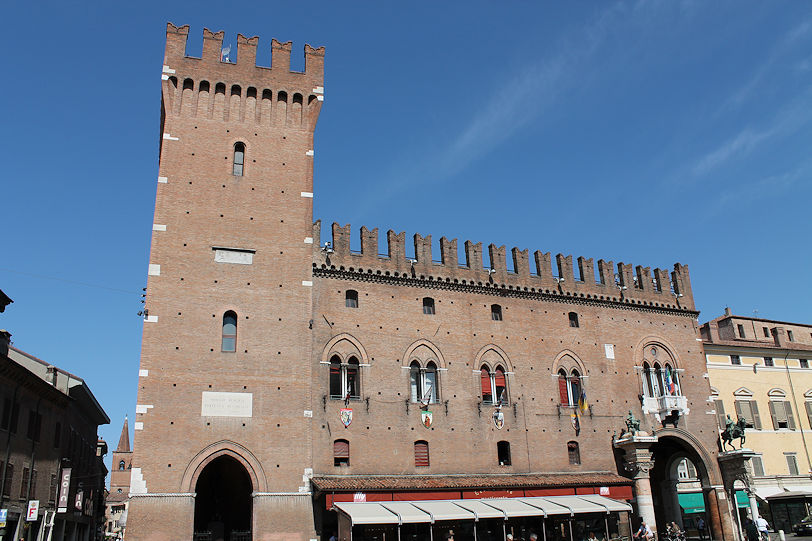 Torre della Vittoria & Palazzo Municipale