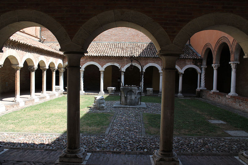 Chiostro di San Romano