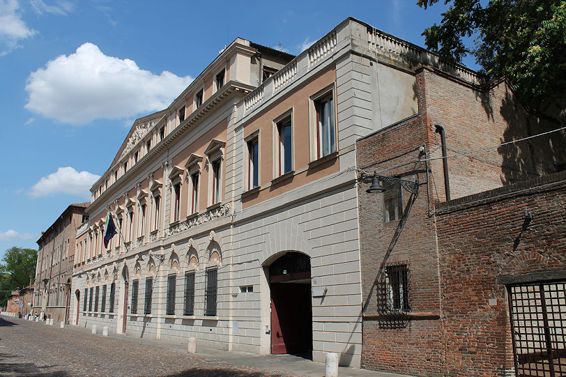 Palazzo Scola Camerini