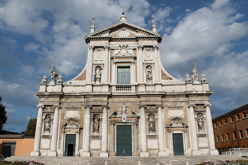 Santa Maria in Porto Basilica