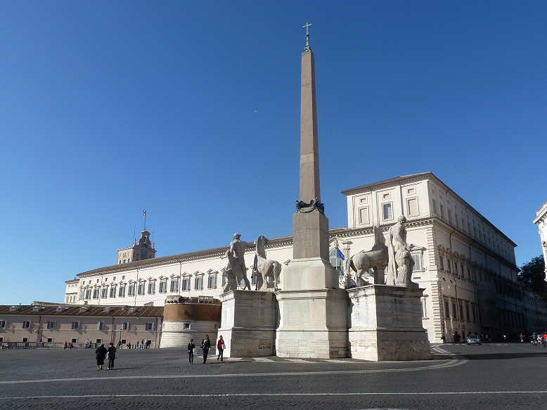 Piazza del Quirinale Palazzo del Quirinale & Fontana dei Dioscuri