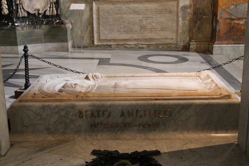 Basilica di Santa Maria sopra Minerva Beato Angelico's tomb