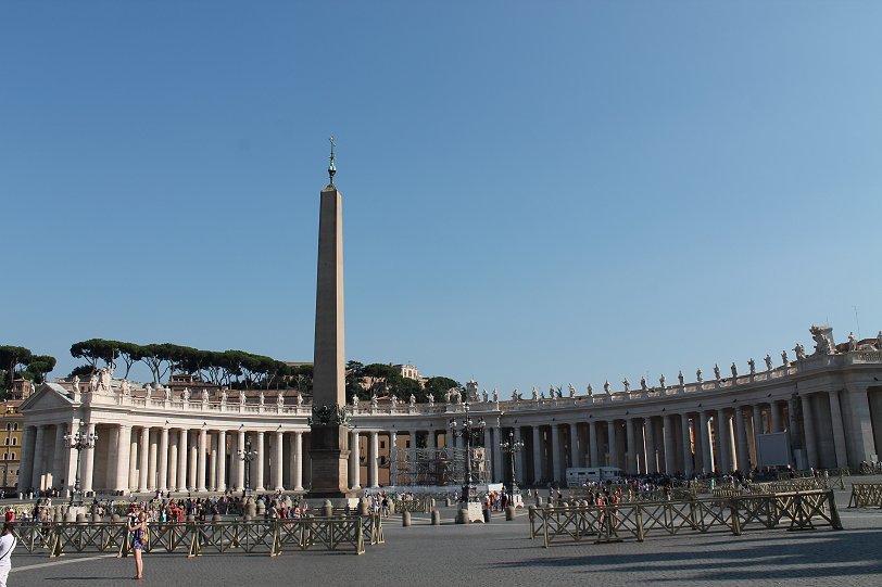 Piazza San Pietro Colonnato del Bernini