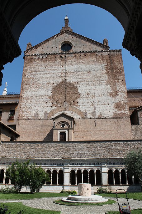 Basilica di San Giovanni in Laterano cloister