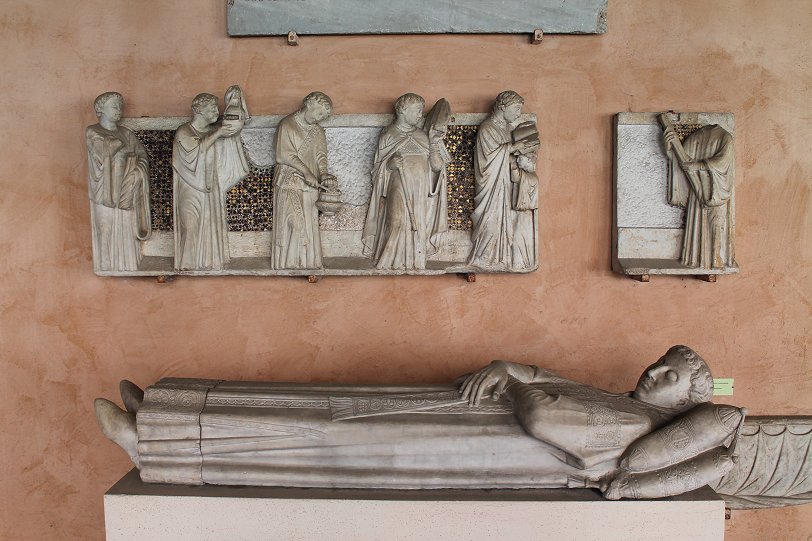 Basilica di San Giovanni in Laterano cloister funerary monument by Arnolfo di Cambio