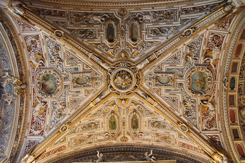 Basilica di Santa Maria Maggiore decorated vault