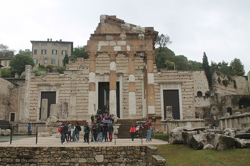 Piazza del Foro, Capitolium