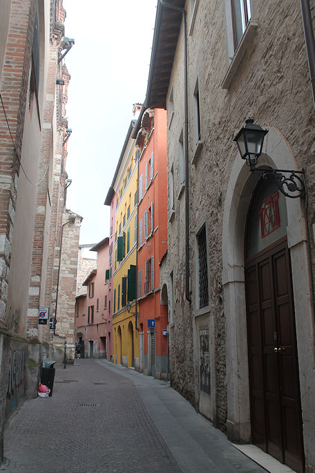 Vicolo San Faustino along Santa Maria del Carmine Church
