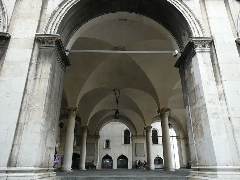 Palazzo della Loggia