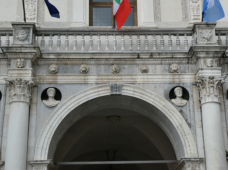 Palazzo della Loggia