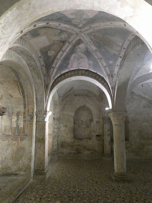 Duomo vecchio (AKA Rotonda), crypt