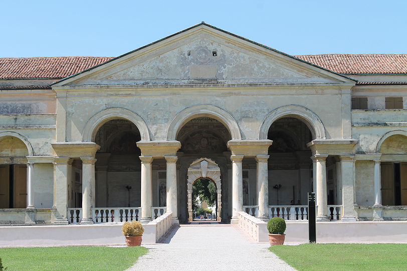 Palazzo Te loggia d'onore