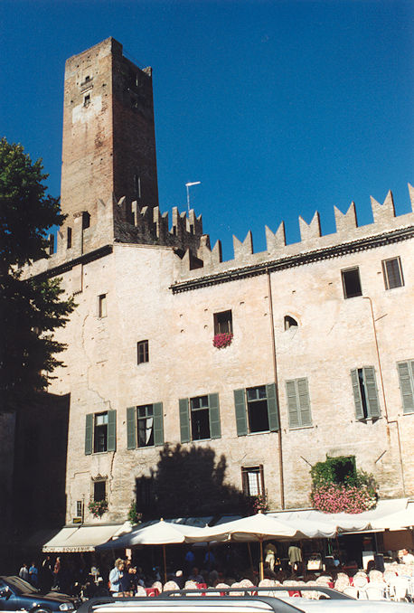 Piazza Sordello