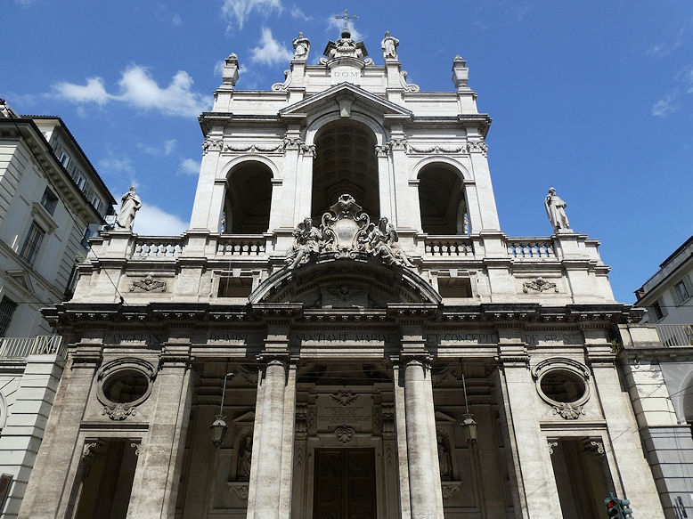 Chiesa della Santissima Annunziata, Via Po