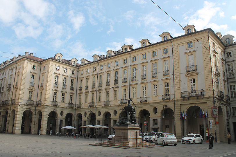 Piazza Palazzo di Città