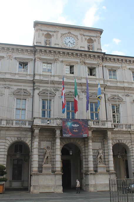 Palazzo Civico, Piazza Palazzo di Città