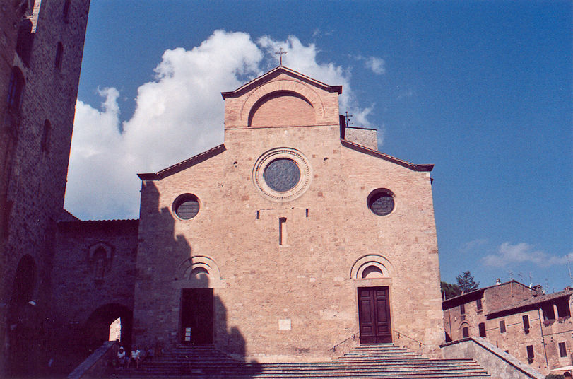 Piazza del Duomo Basilica collegiata di Santa Maria Assunta (Duomo)