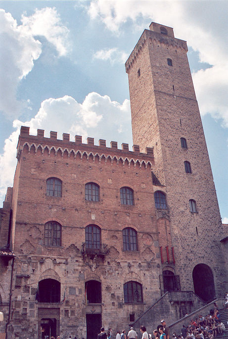 Piazza del Duomo Palazzo Comunale & Torre Grossa