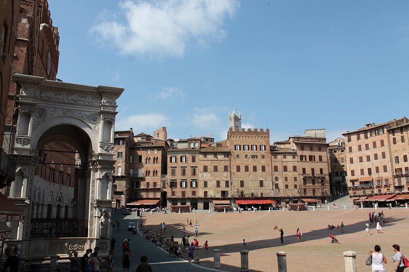 Piazza del Campo with Palazzo Pubblico & Cappella di Piazza