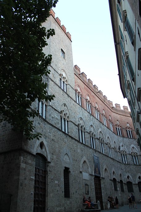 Palazzo Chigi-Saracini