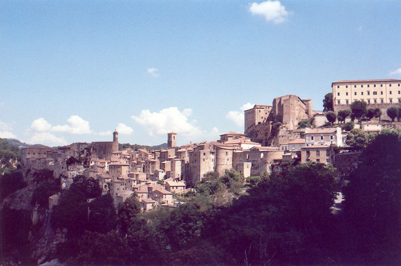 Panoramic view with Masso Leopoldino, Collegiata di San Niccolò & Fortezza Orsini