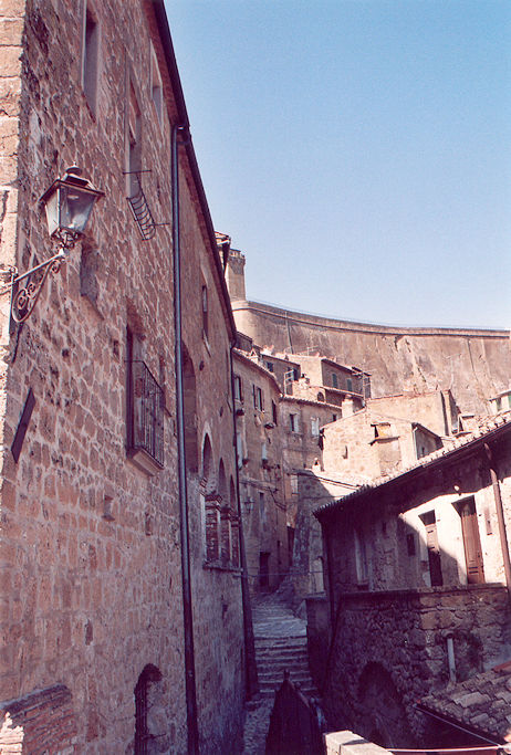 Lanes at the foot of Masso Leopoldino