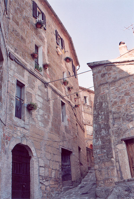 Lane at the foot of Masso Leopoldino