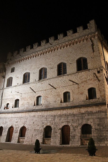 Palazzo dei Priori on Piazza Chiesa Nuova