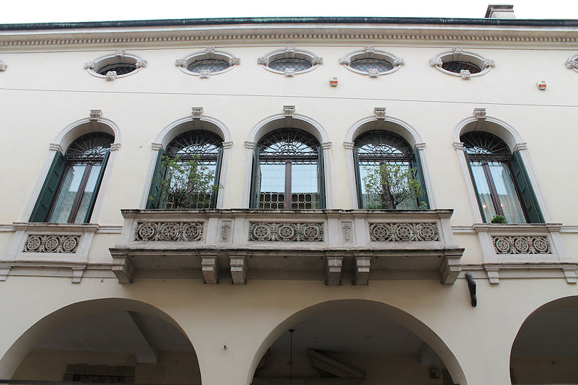 On Via Dante