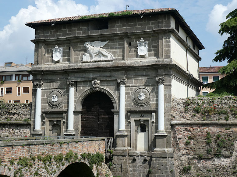 Porta Savonarola