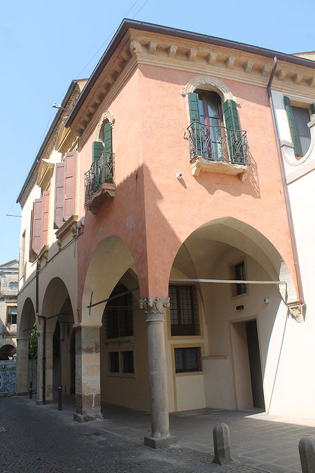 Via dei Tadi