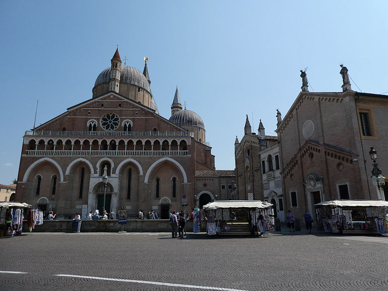 Piazza del Santo with Basilica di Sant'Antonio di Padova, Oratorio di San Giorgio & Scuola del Santo