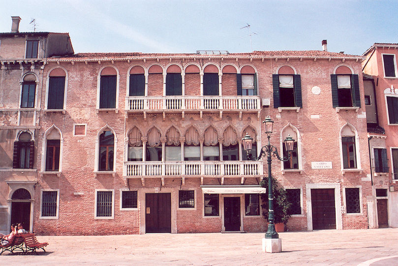 Palazzo Lezze