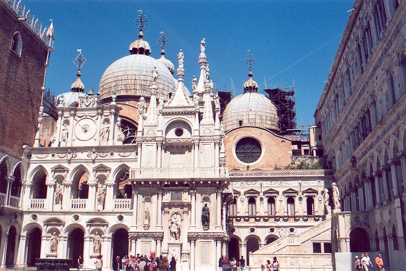 Palazzo Ducale courtyard & Basilica di San Marco