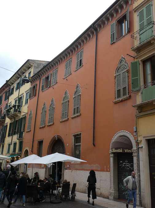 On Via Stella