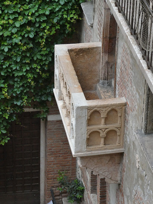 Casa di Giulietta, a famous balcony