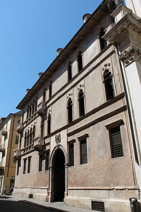 Ca' d'Oro (Palazzo da Schio)