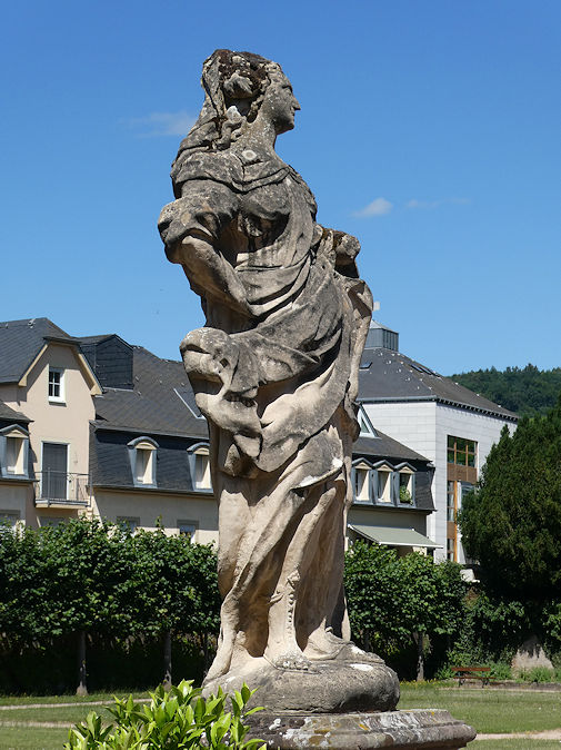 Statue in the Orangerie gardens