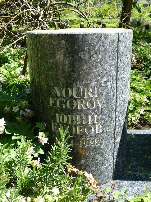 Youri Egorov's grave