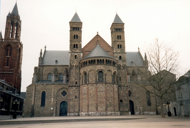 St Servaas & St Jans