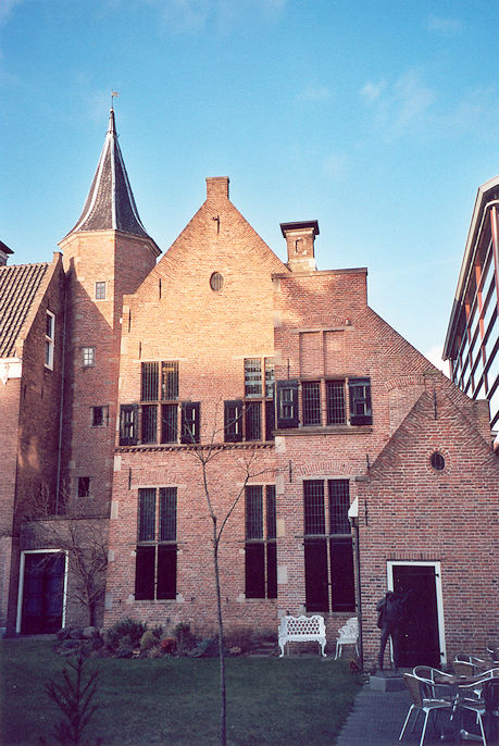 Stedelijk Museum