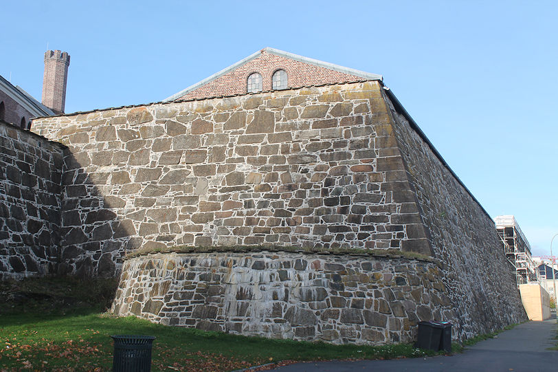 Akershus Fortress (Akershus festning) along Kongens gate